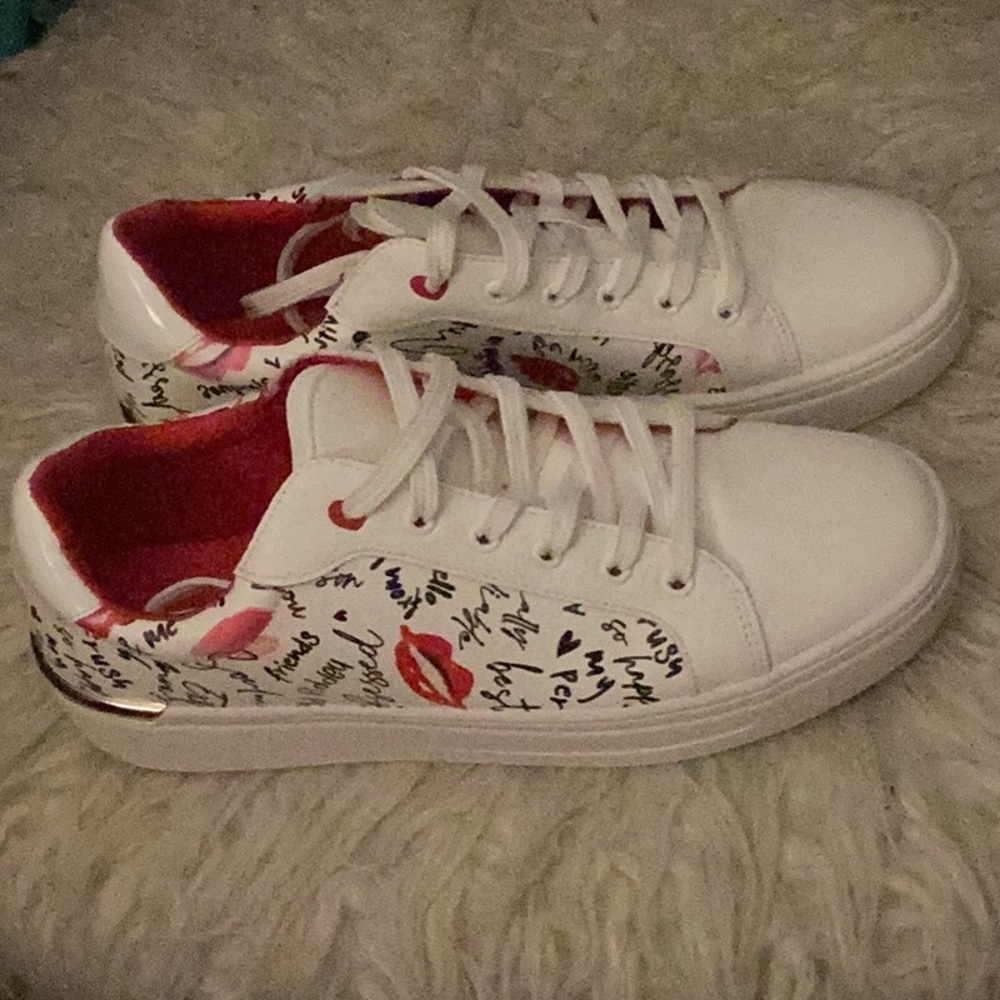 Aldo sneakers with red lip prints